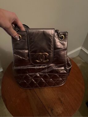 Vintage CHANEL Metallic Silver Quilted Leather Shoulder Bag with CC Logo